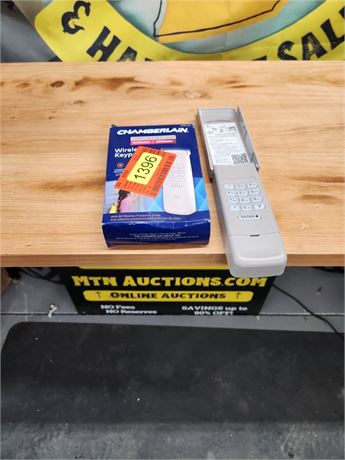 1396 - Chamberlain Wireless Garage Door Keypad