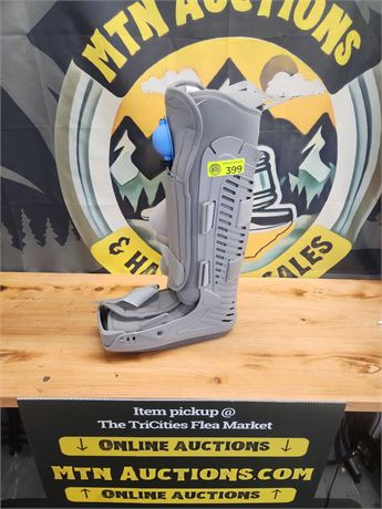 399 - Adult Leg Brace/Boot (Knee High)