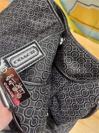 1392 - Authentic Coach Purse